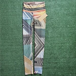 Niyama Sol Inception Leggings NWT size M